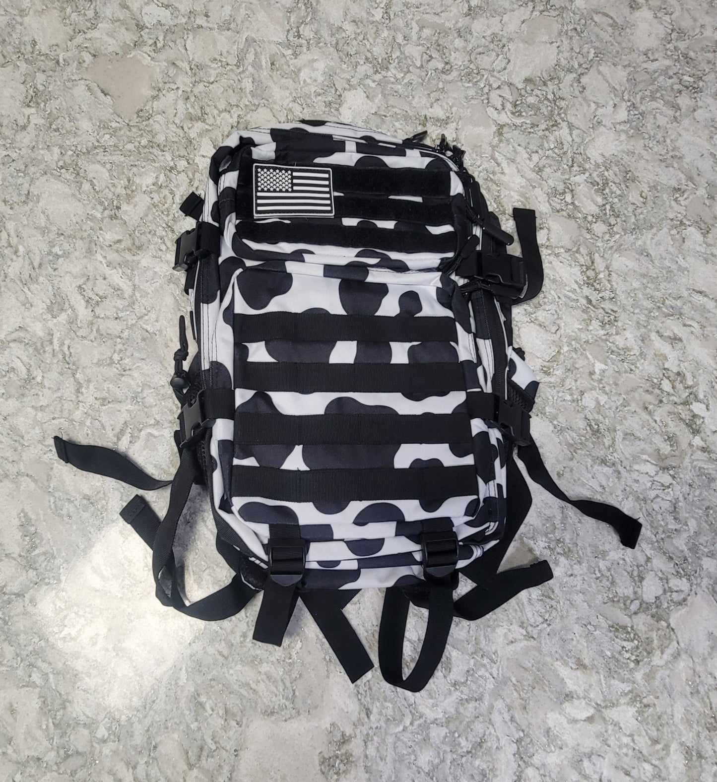 Tactical Backpack L-w/drink holder-cow